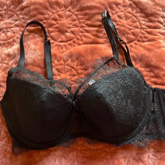 Victoria’s Secret Black Lace Bra- 34D New - Picture 1 of 7